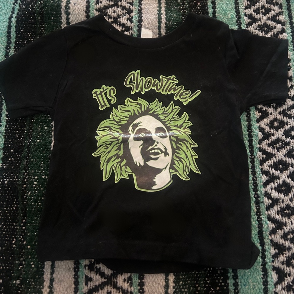 Kids graphic tee